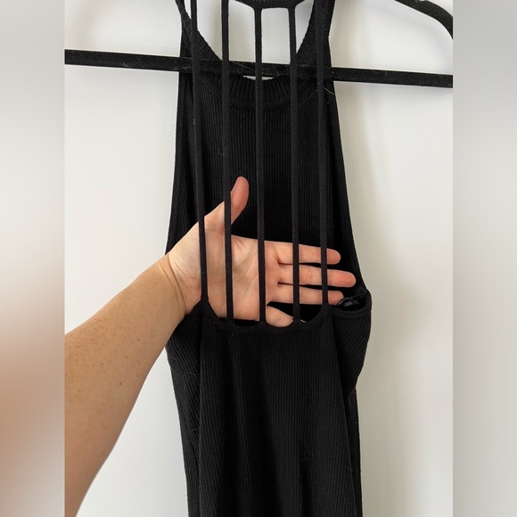 Black ribbed strappy back dress - Picture 3 of 7